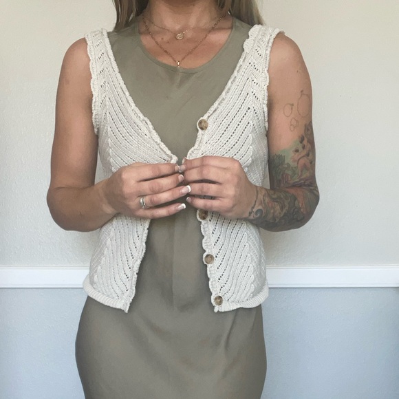 Knit Sweater Vest - Picture 5 of 9